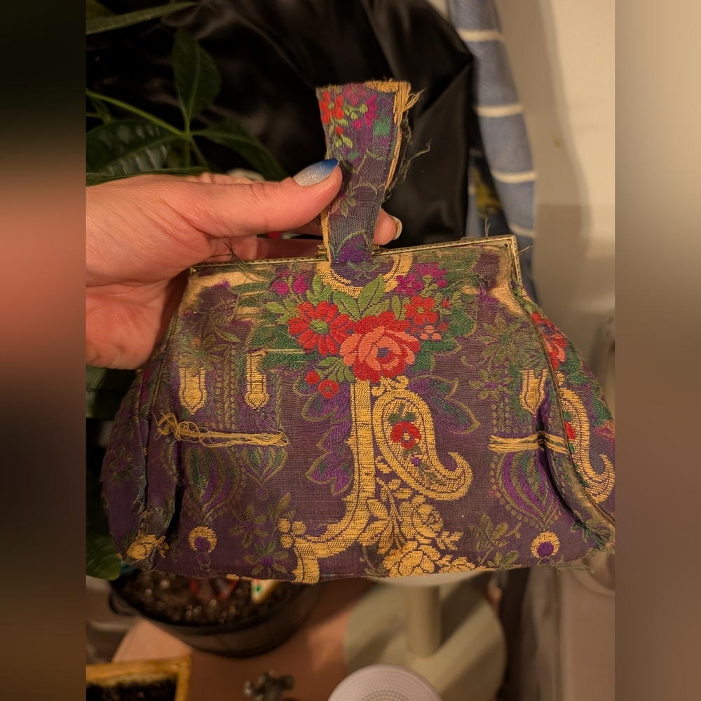 Antique Victorian Silk Hand Embroidered Clutch